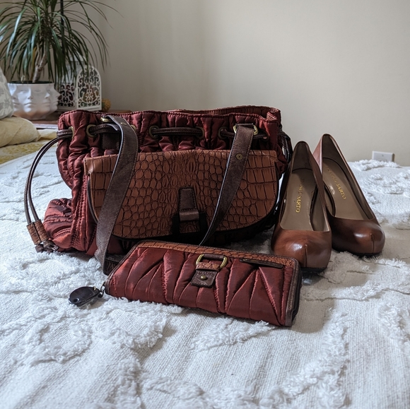 LAST CHANCE!!   Franco Sarto tan leather pumps, size 7 - Picture 7 of 7